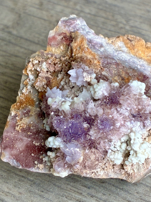 Fialový CREEDIT- -výstavní minerál, 44 gr. Guizhou