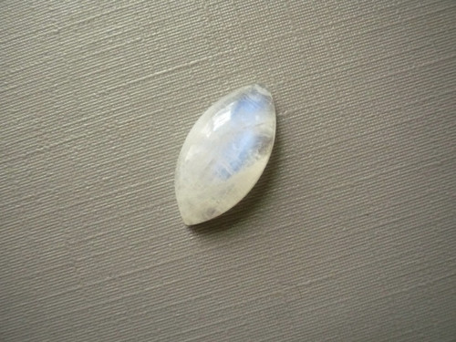 Kabošon měsíčního kamene 20 mm, č.3Af