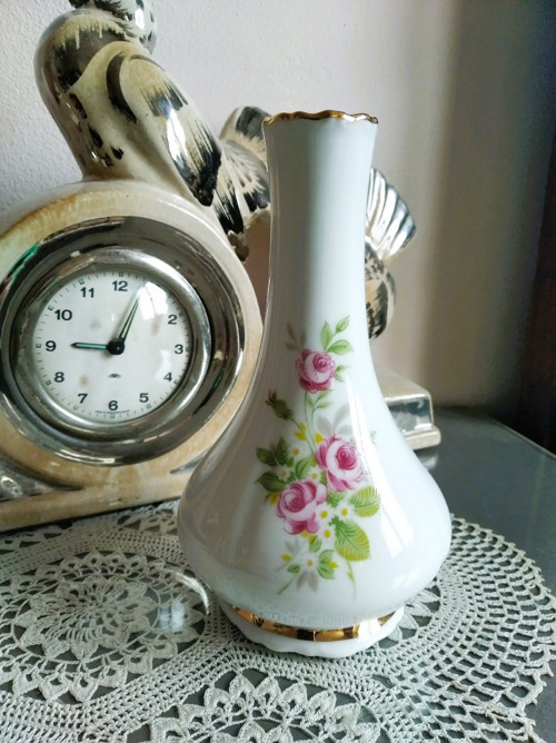 Porcelánová váza