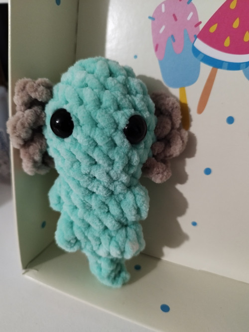 Mini axolotl