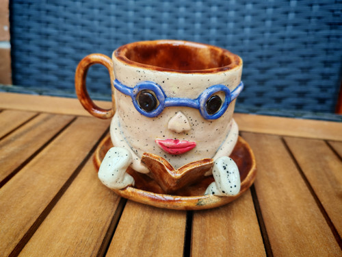 Keramický set pro čtenáře: Šálek s knihou