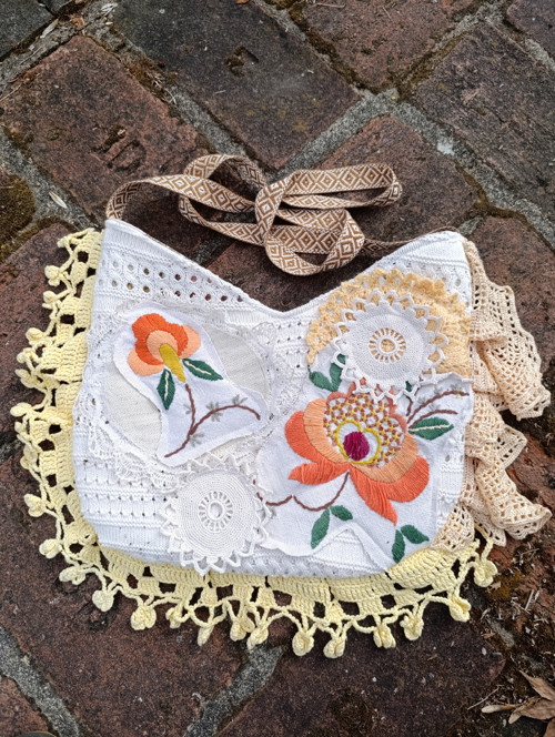 Bohémská kabelka pro milovníky vintage stylu