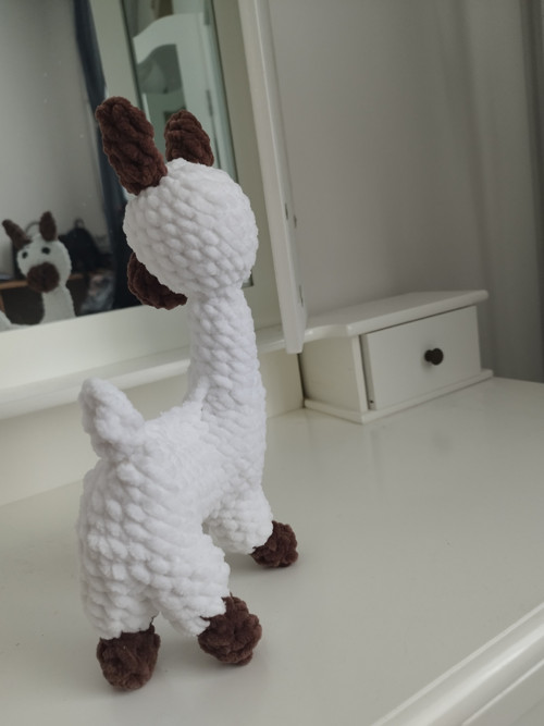 Háčkovaná lama