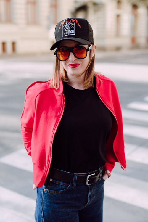 A1845 Crop-bomber red