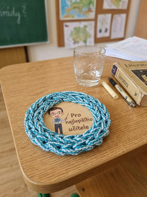 Podtácek pro pana učitele
