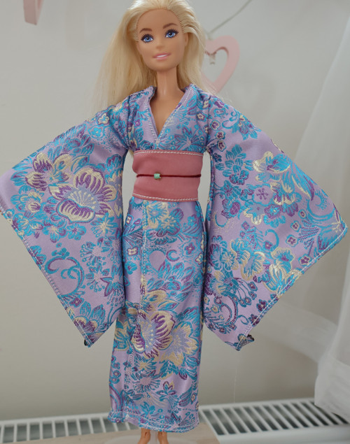 Barbie kimono