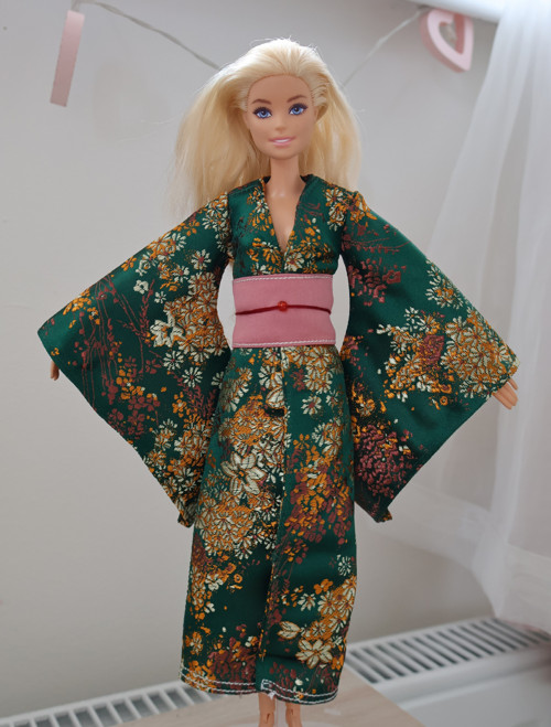 Barbie kimono