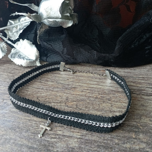 Choker s křížkem — foto 1