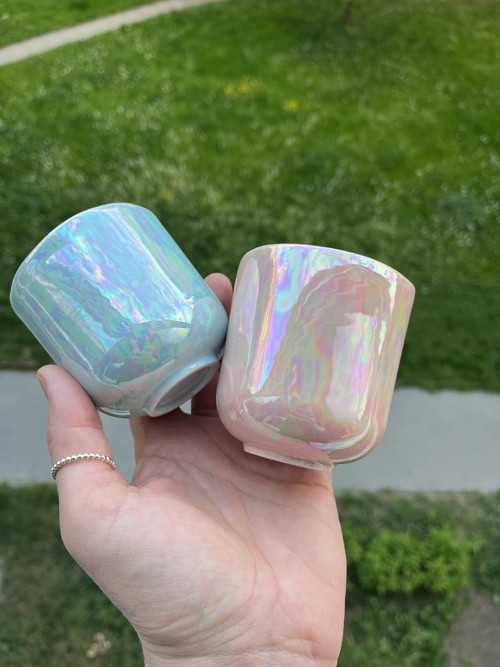 Set perleťových porcelánovách kalíšků