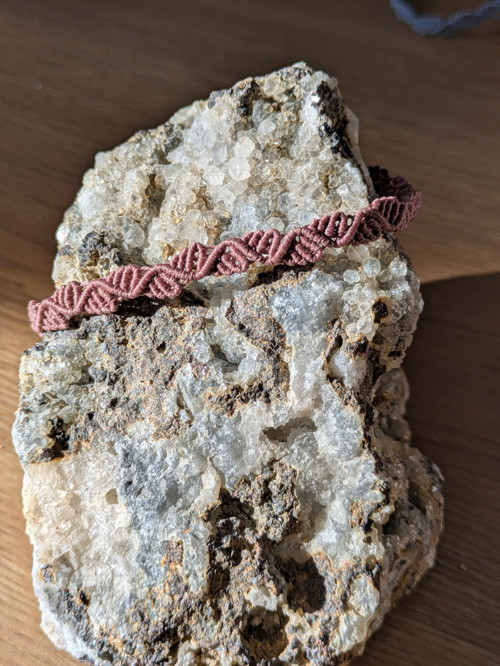 Micro-macramé náramek