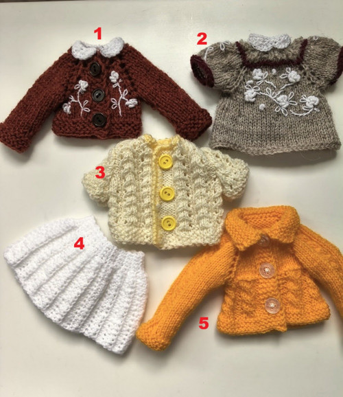 Oblečky na panenky 24 - 31 cm