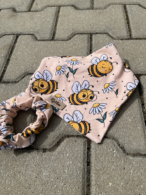 Šátek pro psy + scrunchie - Bumblebee- velikost M — foto 1