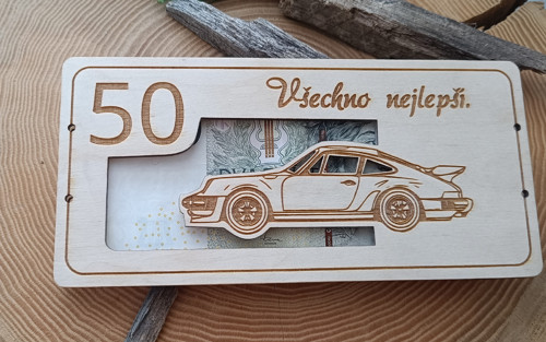 Dřevěná obálka na bankovky