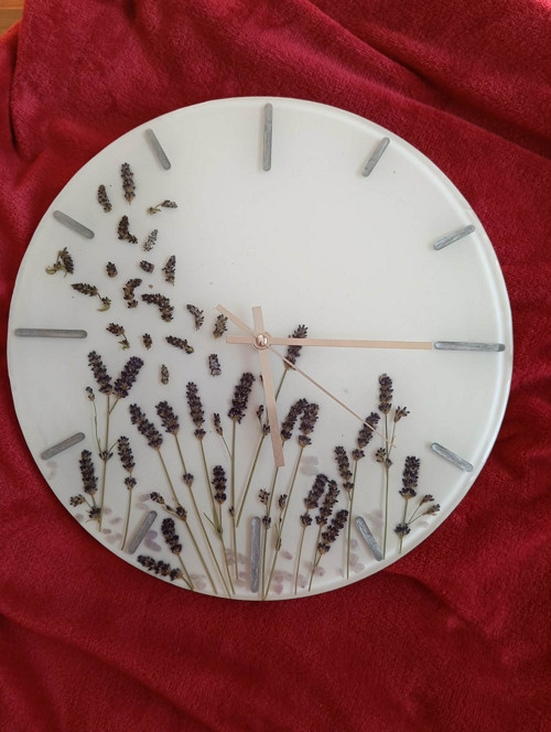 Epoxy hodiny s levandulí a ametystem 37 cm