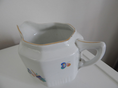 Porcelánová mléčenka - konvička