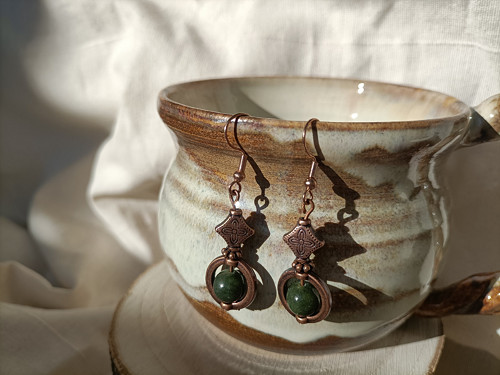 Boho náušnice s tmavým jadeitem