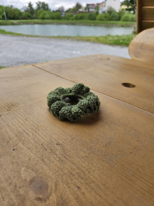 Zelená scrunshie