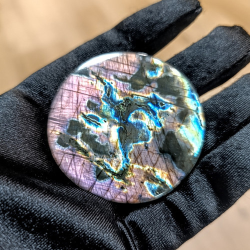 Labradorit, ID 5725, průměr 50 mm