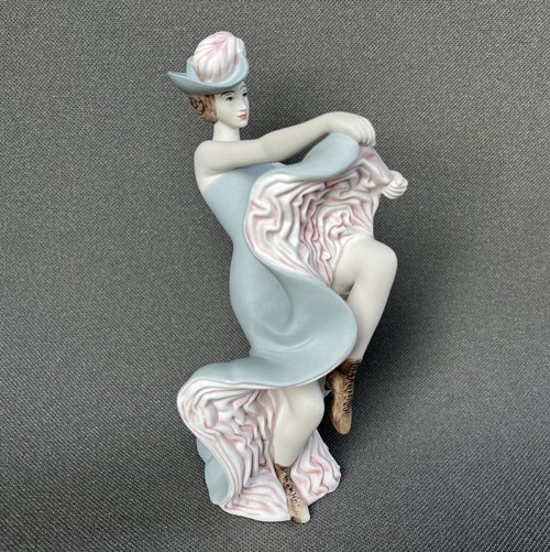 Royal Dux Biskvitová soška Tanečníce kankán 25 cm