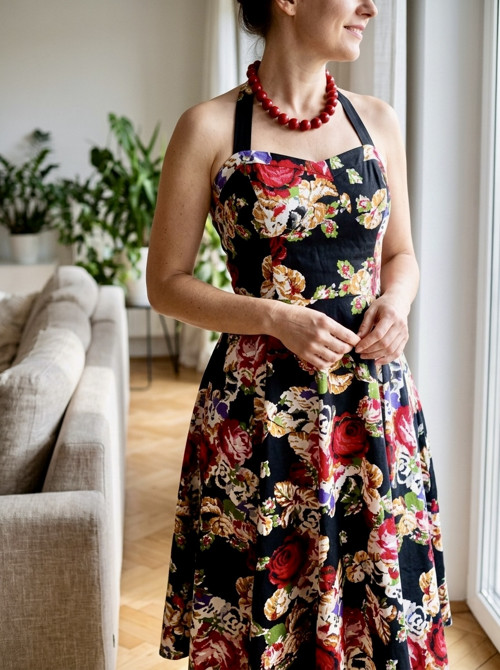 Šaty vintage look luxusní — foto 1