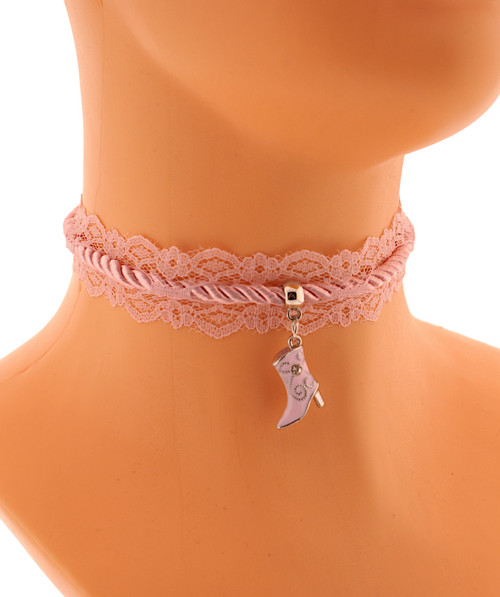 Růžový krajkový choker obojek s kovbojskou botou