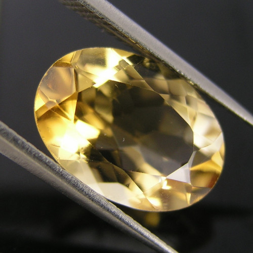 Přírodní zlatý Citrín, 5,28 ct., 14,1x10,0x6,5 mm