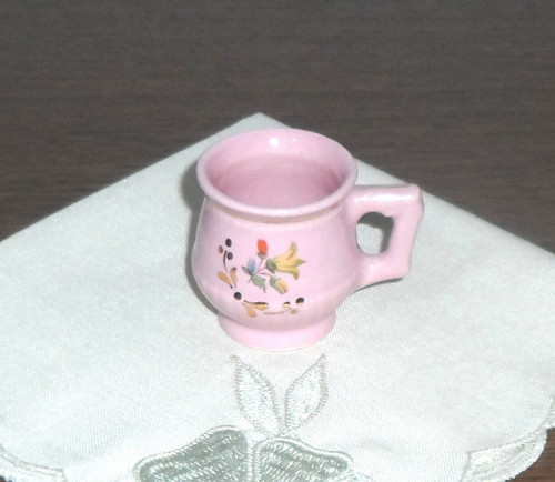 Růžový porcelán, šálek, HRNEČEK zlacený
