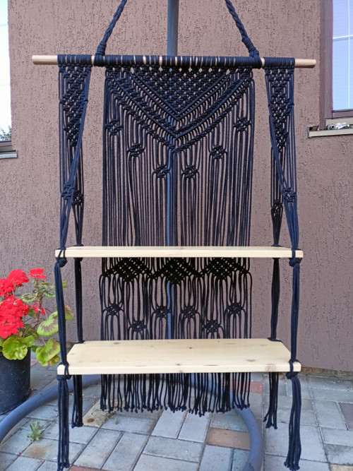 Macramé závěs se 2 policemi — foto 1