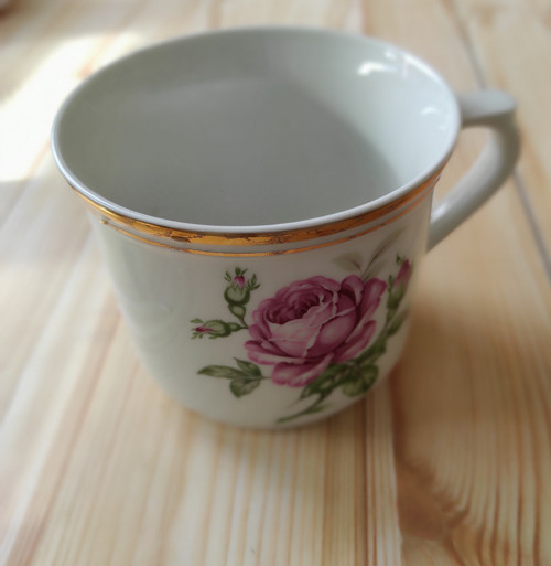 Porcelánový hrnek 500 ml.