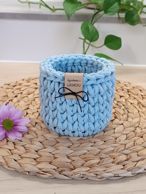 Háčkovaný košík 10 cm