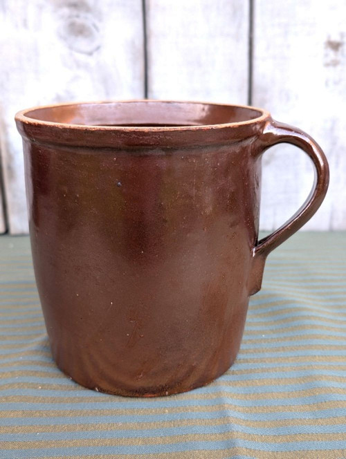 Starobylý kameninový krajač.