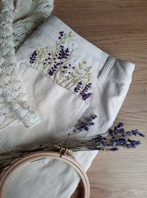 Upcycle originální sukně s ruční výšivkou květin