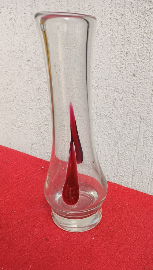 Autorská váza s červenou plast. kapkou