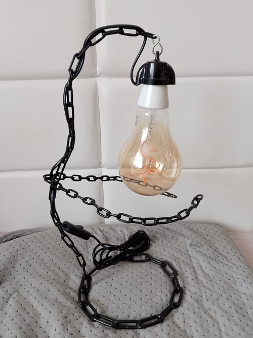 Stolní lampa