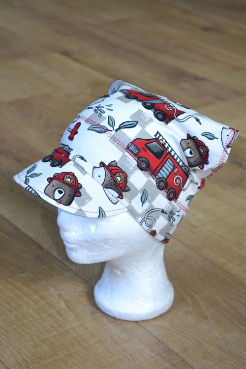 Šátek s kšiltem "Hasiči" vel. 50-52/3cm