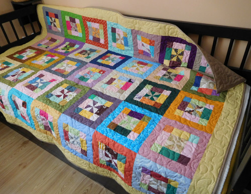 Barevný patchwork - deka/přehoz