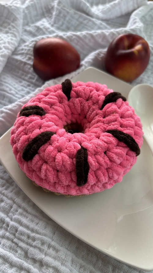 Háčkovaný heboučký donut