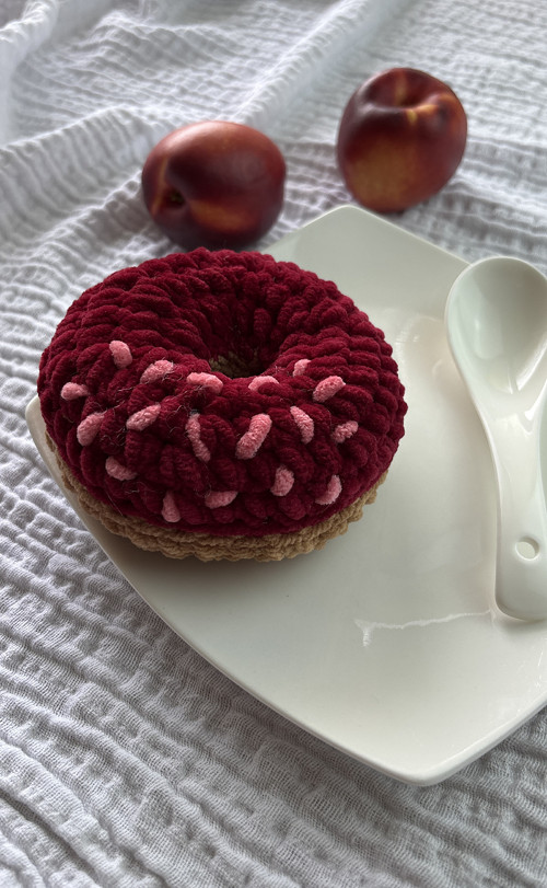 Háčkovaný měkoučký donut