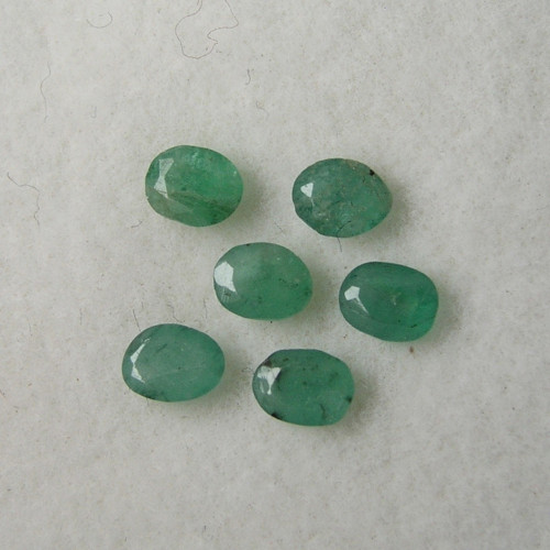 Broušené přírodní Smaragdy, 0,75ct./6ks, cca.3,6mm