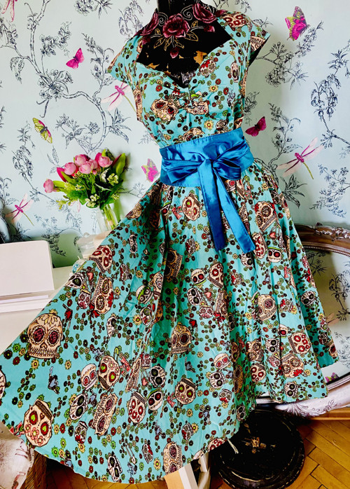 Šaty retro pin-up, vel.46 — foto 1
