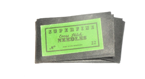 Starožitné šicí JEHLY • Needles, No. 22
