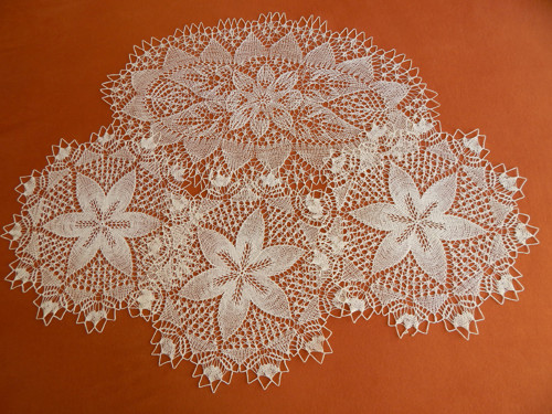 Pletená dečka kulata - 31/32, ovál - 51 x 31 cm