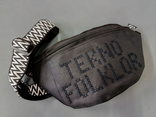 Ledvinka TEKNO FOLKLOR monochrom