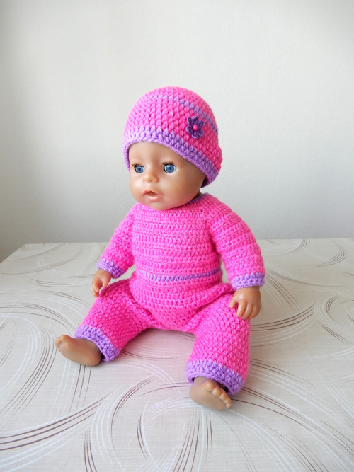 Růžový overal a čepička pro panenku BabyBorn
