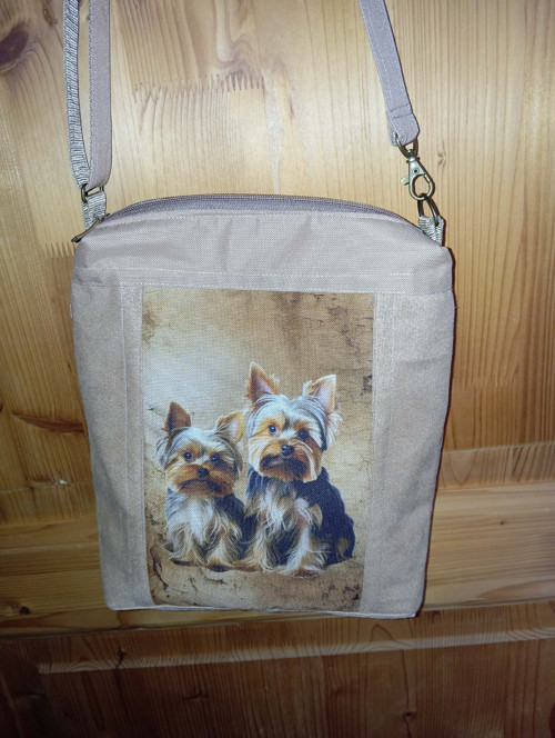 Crossbody s jorkšíry