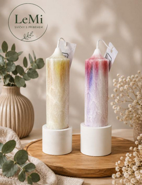 Palmové duhovky ve svícnu