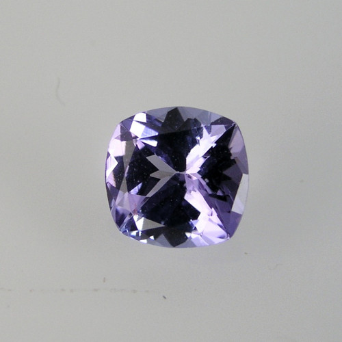 Přírodní Tanzanit, 0,69 ct., 5,7x5,6x3,2 mm
