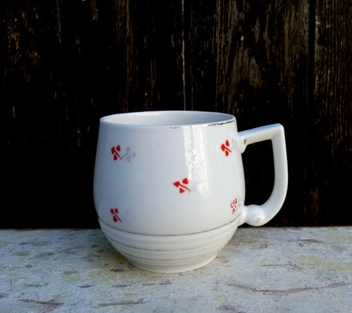 Červeně...Art Deco porcelánový hrnek