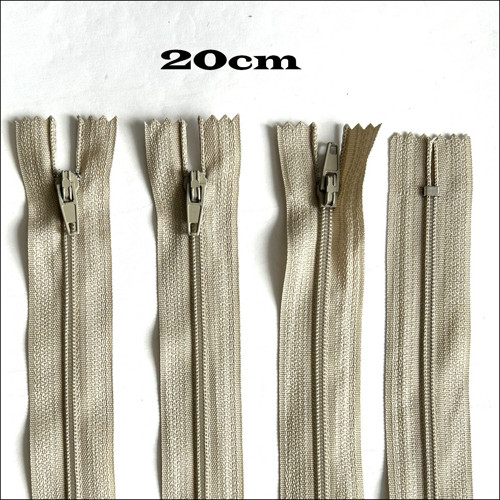Zip - 20cm - tmavší béžová