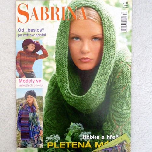 Sabrina č.30 - Hebká a hřejivá pletená móda